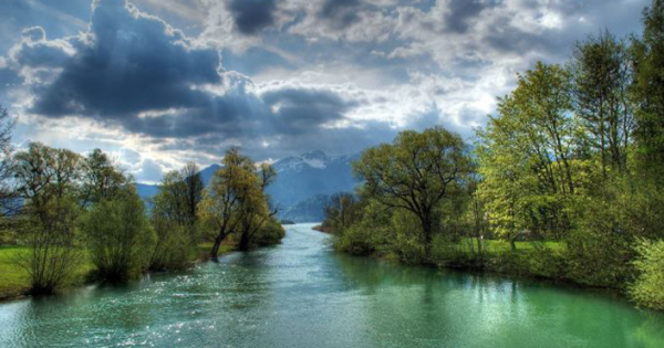 Rüyada Dere Görmek ne demek? İslami ve Dini Anlamı - MedyumAlemi.com